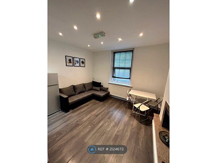 1 Bedroom Flat To Rent In Bethnal Green, London, E2