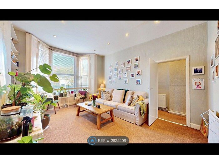 1 Bedroom Flat To Rent In Station Mansions, London, N3