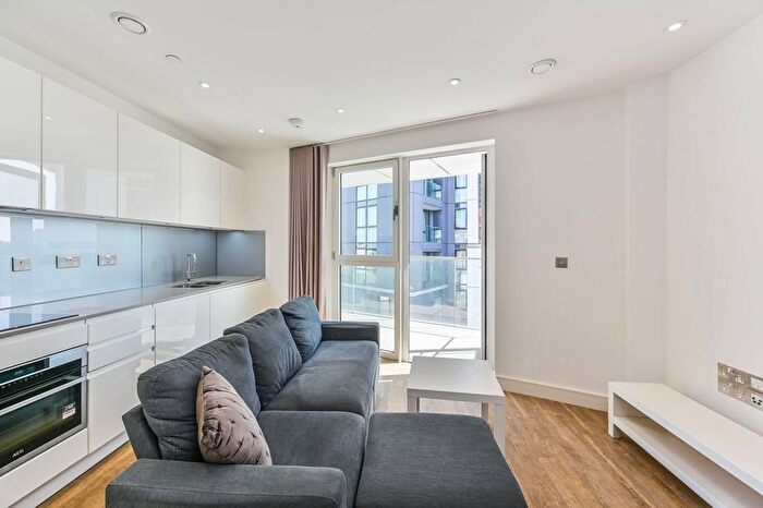 1 Bedroom Studio To Rent In Nine Elms Point, Nine Elms, London, SW8