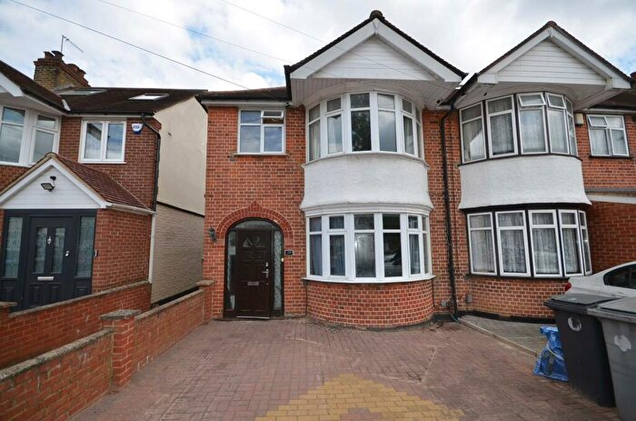 4 Bedroom Semi-Detached House To Rent In Boycroft Avenue, London, NW9