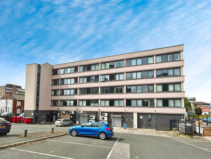 1 Bedroom Flat For Sale In Millbrook Street, Stockport, Greater Manchester, SK1