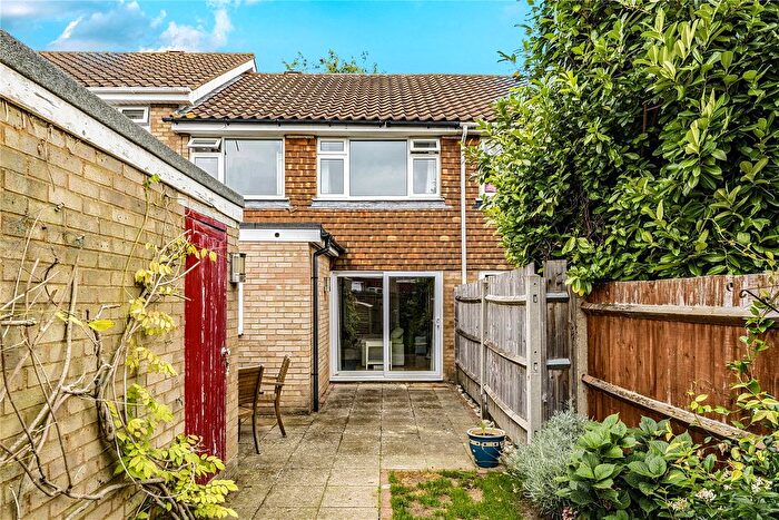 3 Bedroom Terraced House For Sale In Stowting Road, Orpington, BR6