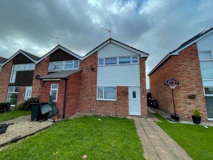 3 Bedroom House To Rent In Condor Close, Worle, Weston-super-Mare, BS22
