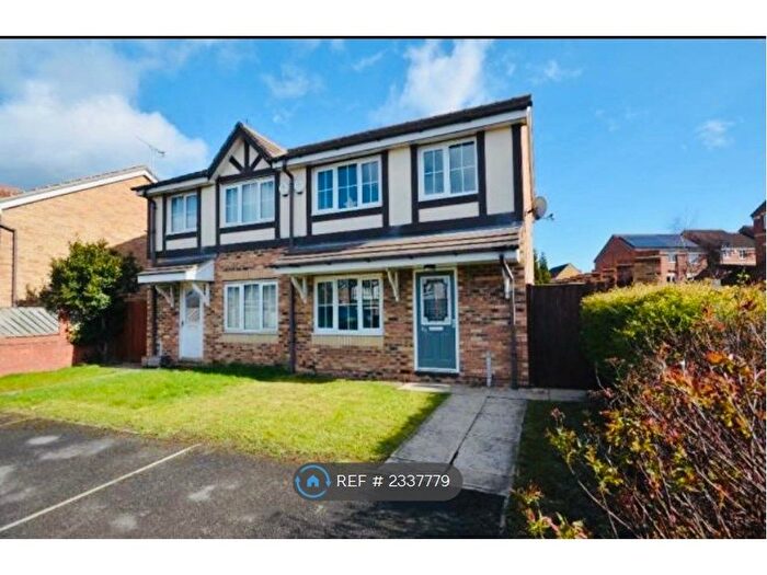 3 Bedroom Semi-Detached House To Rent In Wood Lane, Castleford, WF10