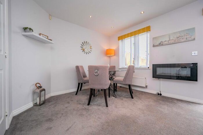 3 Bedroom Town House For Sale In Hawthorn Avenue, Mawsley, Kettering, NN14