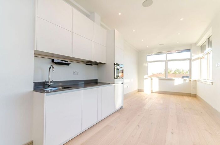 Studio To Rent In Burlington Road, New Malden, KT3