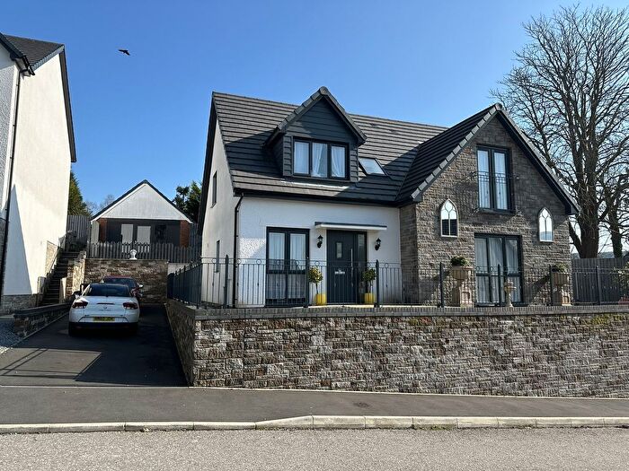 4 Bedroom Detached House For Sale In Clos Gorof, Gurnos., SA9