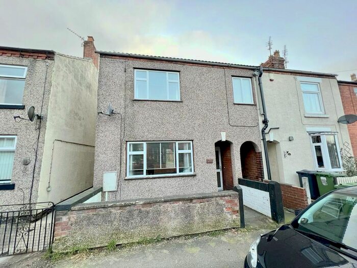 3 Bedroom Semi-Detached House To Rent In Beighton Street, Ripley, DE5