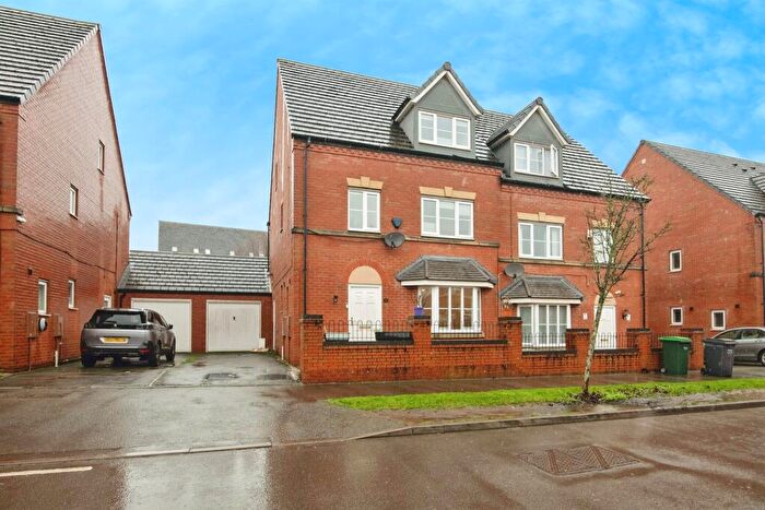 6 Bedroom Semi Detached House For Sale In Barrett Street, Smethwick, B66