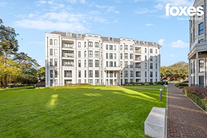 2 Bedroom Flat To Rent In Hawthorne Court, B West Cliff Road, Bournemouth, Dorset, BH2