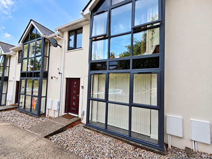 2 Bedroom Flat To Rent In Woodside, Plymouth, PL4