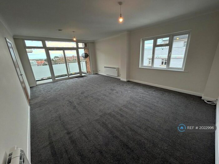 2 Bedroom Flat To Rent In Bath Road, Bournemouth, BH1