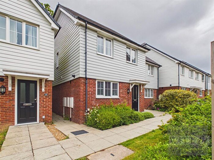 2 Bedroom Semi-Detached House For Sale In Oxley Close, St. Leonards-On-Sea, TN38