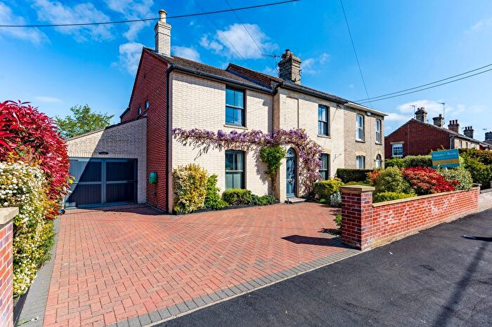 5 Bedroom Semi-Detached House For Sale In Fredericks Road, Beccles, NR34