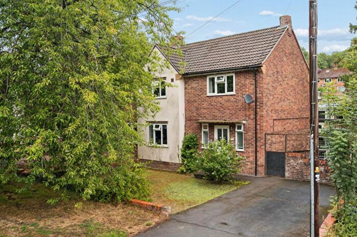 3 Bedroom End Of Terrace House For Sale In Micklefield Road, High Wycombe, HP13