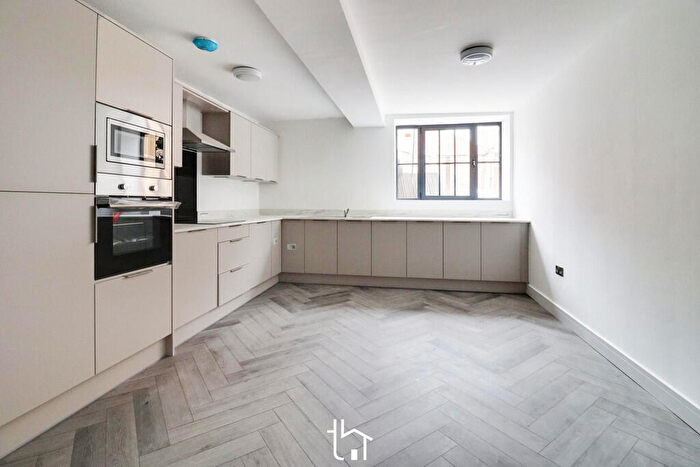 2 Bedroom Apartment To Rent In Canal Street, Wigston, LE18