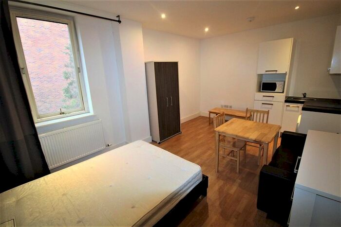 Studio To Rent In Flat, Shenley Road, Borehamwood, WD6