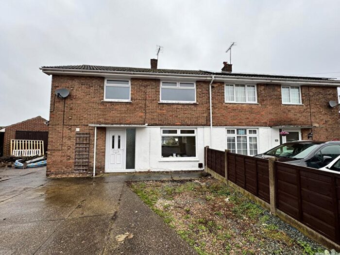 3 Bedroom House To Rent In Breck Bank, New Ollerton, Newark, NG22
