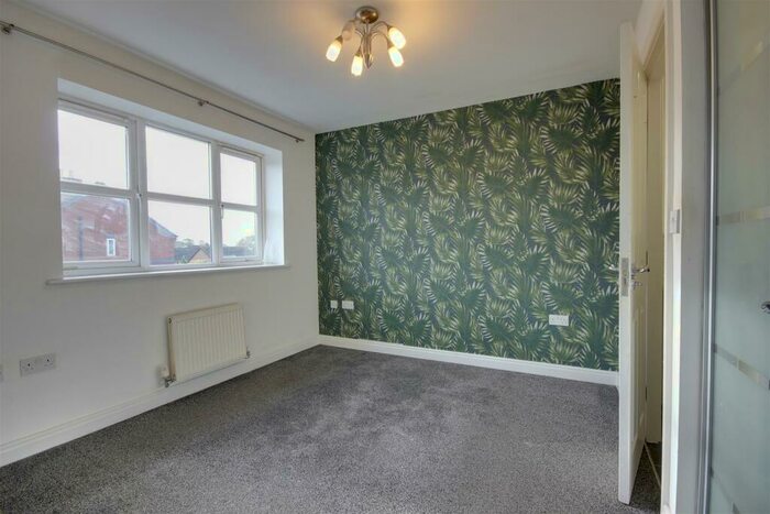 3 Bedroom Terraced House For Sale In Claytons Fold, Gilberdyke, HU15