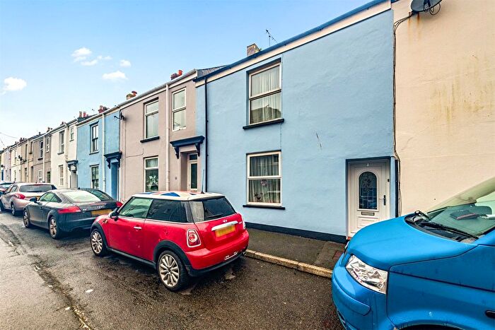 2 Bedroom Terraced House For Sale In Wellington Street, Torpoint, Cornwall, PL11