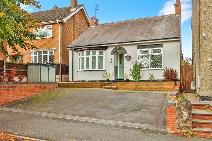 3 Bedroom Detached Bungalow For Sale In Kingsway, Ilkeston, DE7