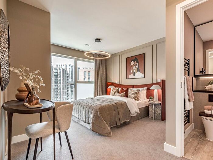 2 Bedroom Flat For Sale In Capital Interchange Way, Brentford, TW8