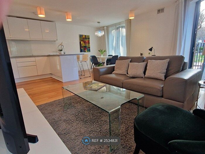 2 Bedroom Flat To Rent In Sugar Lane, London, SE16