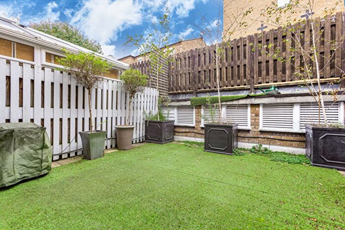 2 Bedroom Property To Rent In Marryat Square, Wyfold Road, SW6