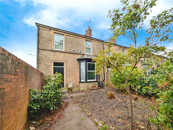 3 Bedroom End Of Terrace House For Sale In St. Johns Place, Mansfield, Nottinghamshire, NG18