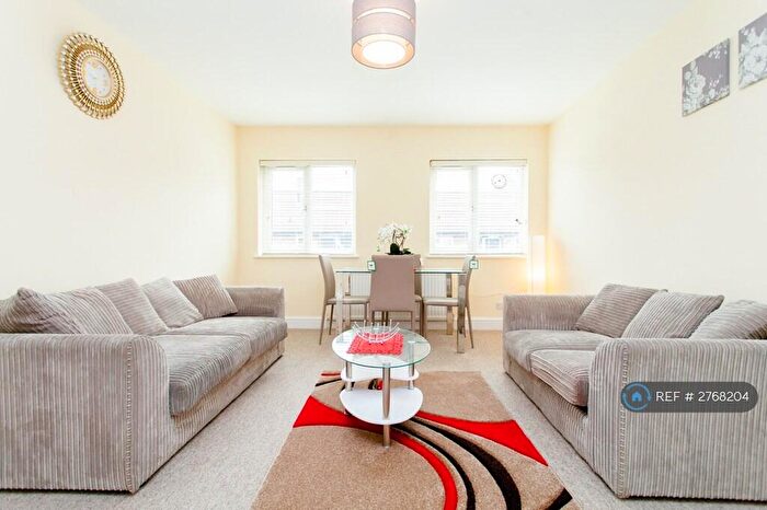2 Bedroom Flat To Rent In High Road, London, N15