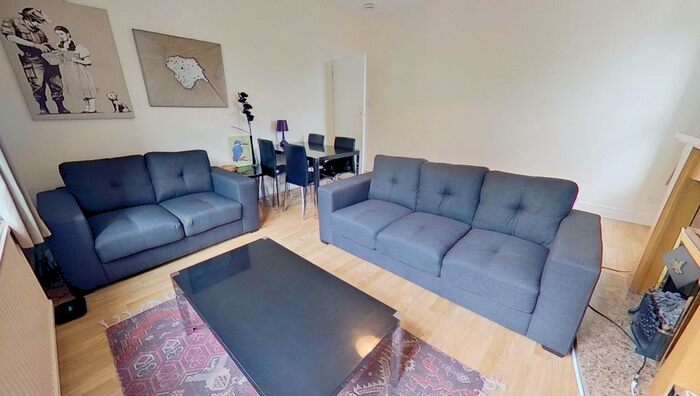 3 Bedroom Detached House To Rent In Meanwood Road, Meanwood, Leeds, LS7