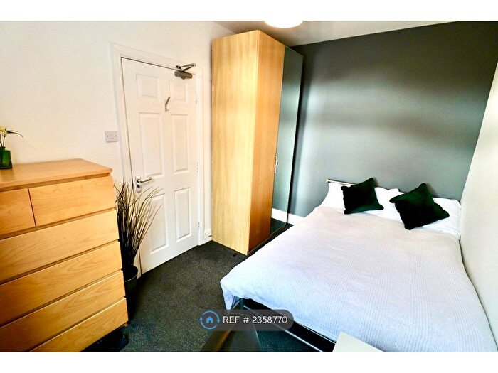 4 Bedroom Terraced House To Rent In Oxford Street, Middlesbrough, TS1