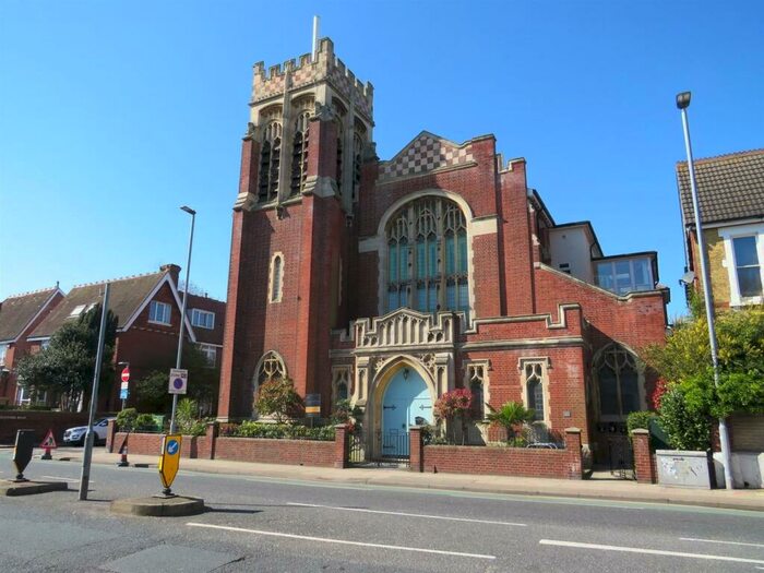 3 Bedroom Flat To Rent In Victoria Road South, Southsea, PO5