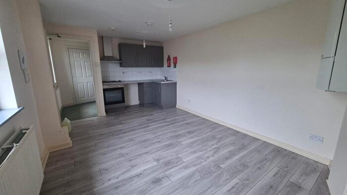 2 Bedroom Apartment To Rent In Castle Back Flat, Haverfordwest, SA61