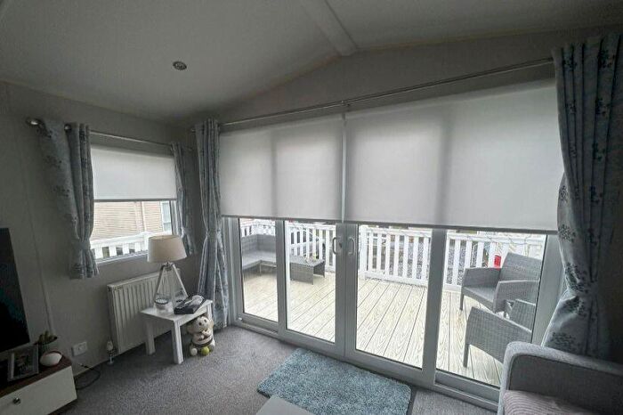 2 Bedroom Caravan For Sale In Viewfield Manor, Torranyard, Kilwinning, North Ayrshire, KA13