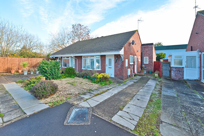 2 Bedroom Semi-Detached Bungalow For Sale In Starcross Road, Worle, BS22