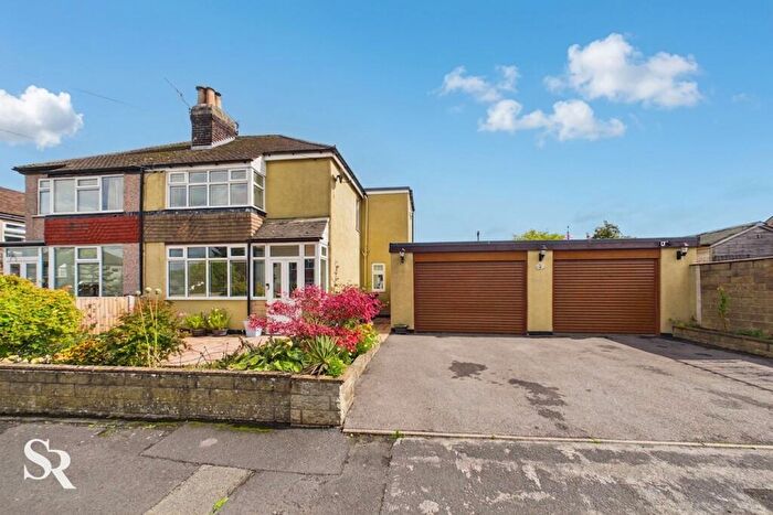 2 Bedroom Semi-Detached House For Sale In Beresford Road, Chapel-En-Le-Frith, SK23