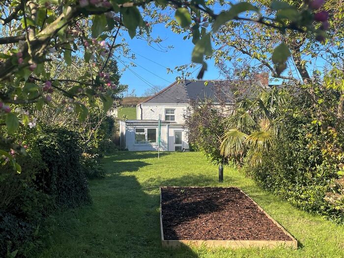 2 Bedroom Cottage For Sale In Newtown, Fowey, PL23