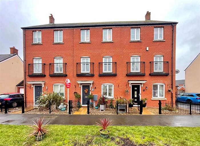 3 Bedroom House For Sale In Kent Avenue, West Wick, BS24