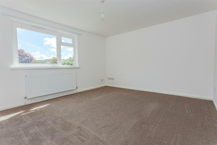 2 Bedroom Apartment To Rent In Princess Road, Bridport, DT6