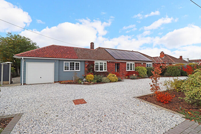 4 Bedroom Detached Bungalow For Sale In Whitesfield, East Bergholt, CO7
