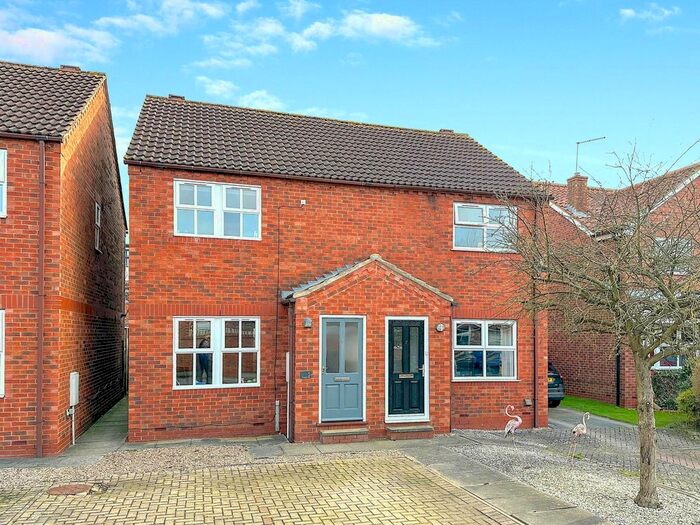 3 Bedroom Semi-Detached House For Sale In Riverside Close, Elvington, York, YO41