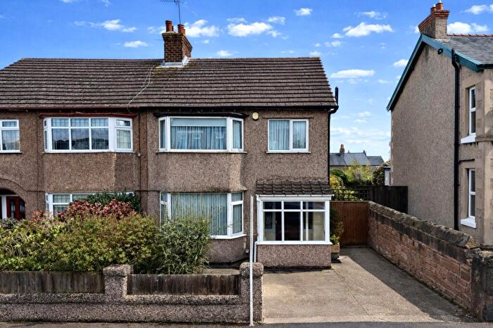3 Bedroom Semi Detached House For Sale In Radnor Avenue, Heswall, Wirral, CH60