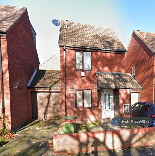 2 Bedroom Semi-Detached House To Rent In Savage Gardens, London, E6