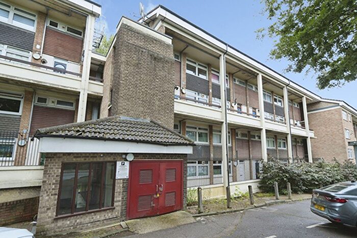 2 Bedroom Terraced House For Sale In Southend Lane, London, SE6
