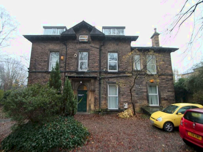 12 Bedroom House To Rent In Grosvenor Road, Leeds, LS6