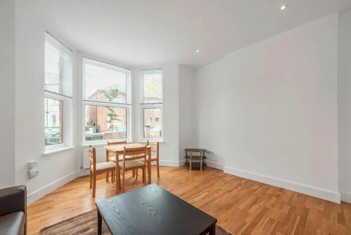 1 Bedroom Flat To Rent In Skardu Road, Kilburn, NW2