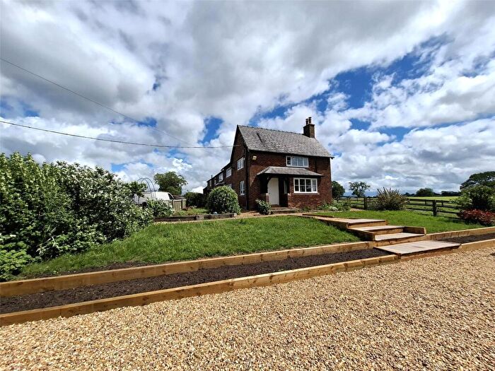 4 Bedroom Detached House To Rent In Siddington, Macclesfield, Cheshire, SK11