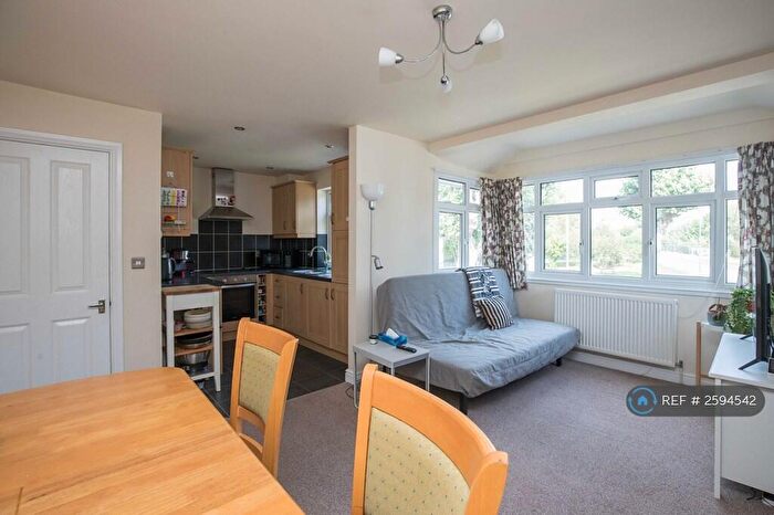 1 Bedroom Flat To Rent In Rosewood, Woking, GU22