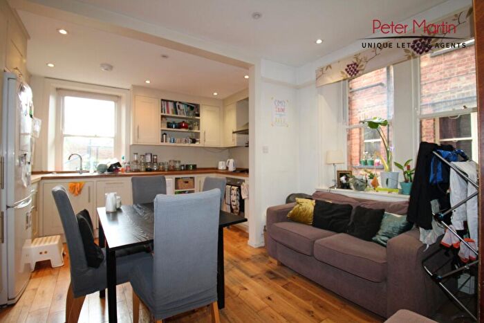 4 Bedroom Flat To Rent In Harvard Court, Honeybourne Road, West Hampstead, NW6